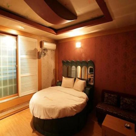 Kōyō Valentine Hotel מראה חיצוני תמונה